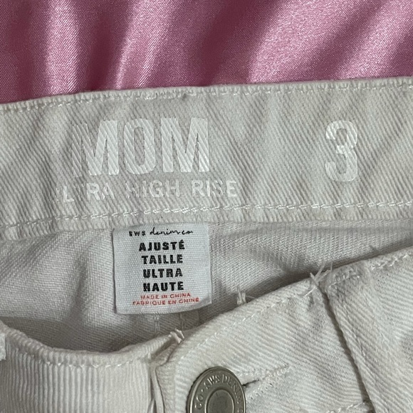 mom jeans - Picture 3 of 4